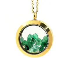 Bijoux Steine und Mineralien. Rohes Smaragd-Halsband. Medaillon-Modell 20 mm. Farbe Gold.