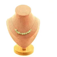 Bijoux Steine und Mineralien. Halskette mit 10 grünen Cyanit-Perlen aus Brasilien. Edelstahlkette Halskette für Frauen, Männer. Personalisierte Größe.
