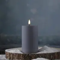 Deluxe Home Art LED Kerze Mia Kunststoff für Innen/Außen flackernd H: 12,5cm D: 7,5cm in grau | Gr.: onesize