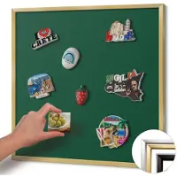 Wallfluent Magnettafel Blech Magnettafel für Sammlermagnete Farbe Dunkelgrün 50x50 cm Magnettafel für die Wand Gerahmt Goldrahmen
