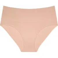 Triumph Shapingslip "Soft Sculpt" nahtlos, leicht formend, hoher Beinausschnitt