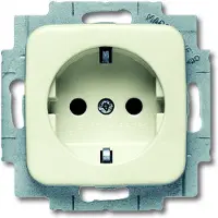 Busch-Jaeger 2013-0-4375, CEE 7/3, 2P+E, Weiß, 250 V, 16 A, 71 mm
