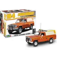 Revell Jeep J-10 pickup with camper