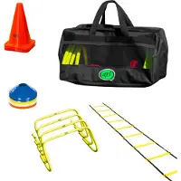 Axi SportsBag401 | Sporttasche mit Sportausrüstung 4-in-1 Set | Inklusive Sportkegeln, Trainingsleiter, Hürden & Hütchen | Koordinationsleiter /