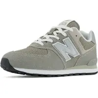 New Balance Unisex für Kinder. GC574V1 Leder Turnschuhe 574 grau (40 W), Wohnung, Schnürsenkel, Lässig, Kinderbekleidung