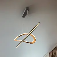 Schuller Valencia LED-Hängelampe Enora, schwarz/goldfarben, Länge 120 cm, CCT dimmbar, schwarz, für Wohn- / Esszimmer, Aluminium, Modern