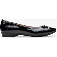Clarks Candra Licht Schwarze Lackschuhe