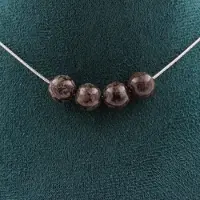 Bijoux Steine und Mineralien. Halskette mit 4 Schneeflockenobsidian-Perlen braun 8 mm. Halskette für Frauen, Männer. Personalisierbare Größe.