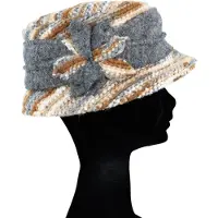 Collezione alessandro Melonenhut "Floral" 1 Stk. aus softer Wolle, mit floraler Applikation
