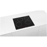 Bosch Serie 8 PKN675DP1D, Schwarz, Edelstahl, Integriert, Keramik, Glaskeramik, 4 Zone(n), 4 Zone(n)