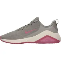 Nike Cross-Trainingsschuhe für Damen Bella 7