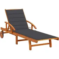 Helloshop26 - Sonnenliege Deckstuhl Sonnenbett Gartenbett Terrassenmöbel mit Kissen massives Akazienholz 02_0012405