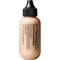 MAC Cosmetics Studio Radiance Face and Body Radiant Sheer Foundation Leichtes Foundation für Gesicht und Körper Farbton W0 50 ml