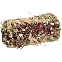 Trixie Hay Bale with Beetroot and Parsnip ø 10 × 18 cm 200g