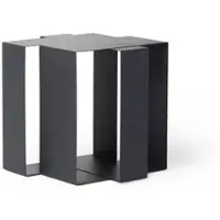 Studio Frederik Roije - Shifted Square Beistelltisch, dunkelgrau
