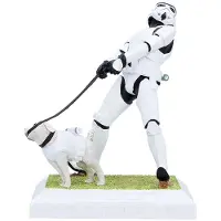Nemesis Now Star Wars - Stormtrooper - Mans Best Friend