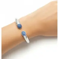 Calvin Klein Stilvolles Damen Edelstahl-Armband mit funkelnden Kristallen Arm-Schmuck Handgelenk-Schmuck Größe XS KJ8YMF0402 Silber