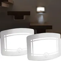 Casativo 2er-Set Helle Batterie-LED-Wandleuchte, Aluminium und Kunststoff, 2 Leuchtstufen 20-40 Lumen, PIR-Bewegungs- & Lichtsensor, 6 Monate StandBy