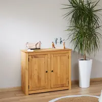CARO-Möbel Kommode CANCUN zwei Türen aus Kiefer Natur, massives Kiefernholz, Metallgriffe, natürliche Holzmaserung, Flurkommode, Holzschrank, Esszimmermöbel