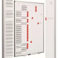 Proregal Magnetisches Anwesenheits-Whiteboard Slim für 25 Namen, inkl 25 rote Magnete, 25 Namenshalter, Befestigungsmaterial, Stiftablage, HxB 70x60cm