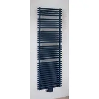 Bemm Design-Heizkörper „Cobo 2“ 90,1 × 67,6 cm in Schwarz (RAL 9005)