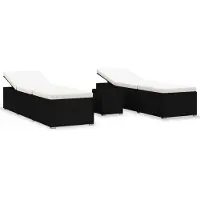 Syfax Sonnenliegen-Set, 2 Gartenliegen mit verstellbaren Seiten, PE-Rattan, pulverbeschichteter Stahl, Schwarz, Cremeweiße Kissen, 1 Beistelltisch