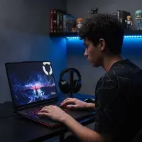 Lenovo Legion 9i Gen 10 18? Intel Intel Core Ultra 9 275HX Prozessor E-Kerne bis zu 4,60 GHz P-Kerne bis zu 5,40 GHz, Windows 11 Pro 64, 2 TB SSD M.2 2280 PCIe 5.0 Performance TLC