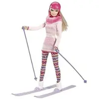 Barbie Mattel BJN58 Winterbarbie mit Ski