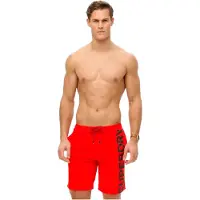 Superdry für Herren. M3010238A Klassischer roter Badeanzug (M), Strandbekleidung, Recyceltes Polyester, Nachhaltig