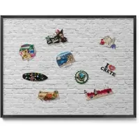 Tulup Magnettafel Dekoratives Magnetboard aus Metall Ziegelwand Helle Wand 80x60 cm Magnettafel für Urlaubsmitbringsel Schwarzer Rahmen