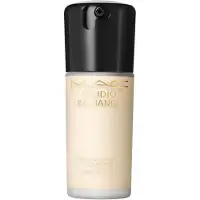 MAC Studio Radiance Serum Powered Foundation 30ml (Various Shades) - NC5