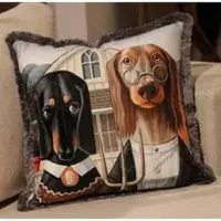 Casa Padrino Luxus Deko Kissen Hunde Ehepaar Mehrfarbig / Grau 45 x 45 cm - Bedrucktes Samt Kissen mit Fransen - Luxus Qualität