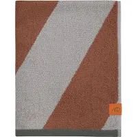 Mette Ditmer Badetuch Diagonal Brick (70 x 133 cm)