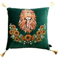 Casa Padrino Luxus Deko Kissen mit Troddeln Löwe Grün / Gold 45 x 45 cm - Feinster Samtstoff - Luxus Qualität