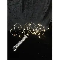 Hellum LED Flaschenlicht, 40 LEDs warmweiß, Metallkorken, Timer, Batterie 522839