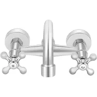 StarTech.com Wandarmatur - 2-Griff Wasserhahn - Massives Messing - U-förmiger Auslauf 360° schwenkbar - Ventilkern aus Kupfer - Warm-/Kaltwasser Mischer - Für Küche/Bad/Waschbecken - Silber