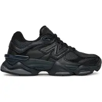 New Balance Kaufen Sie den 9060 Schwarz bei Kicksshop. Sportlicher schwarzer Uni-Sneaker mit modernem Design und bequemer Passform.
