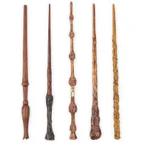 Harry Potter Wizarding World Harry Potter - Detailliert nachgebildeter Zauberstab aus Kunststoff, ca. 30,5 cm (verschiedene Charaktere, sortiert), Harry Potter, 6 Jahr(e)