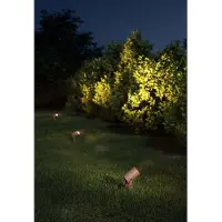 Beneito Faure Sair - 10 W runder LED-Strahler IP65, Schwarz, 2200 K - Gartenleuchte für Pflanzen oder Hecken, H36 cm -