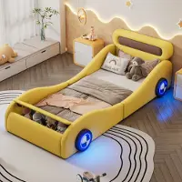 Flieks Kinderbett 90x200cm mit Rausfallschutz, Autobett mit Leuchtenden Autoreifen, Bodenbett Spielbett mit Lattenrost und Stauraum, PU, Gelb