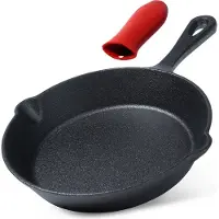 By Lille Vilde | Pfanne - Gusseisenpfanne - Ø 20 cm - Schwarz - Hitzebeständig - Mit Silikon Griffschutz