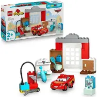 LEGO DUPLO Disney Pixar Cars 10456 McQueens Besuch in Docs Garage, Bauset für 2 Jährige