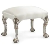 Casa Padrino Luxus Barock Leder Hocker Weiß / Antik Silber - Handgefertigter Barockstil Sitzhocker mit hochwertigem Echtleder - Barock Möbel - Edel & Prunkvoll - Luxus Qualität - Made in Italy