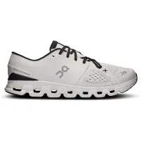 On Running Sneaker Cloud X 4 Herren Ivory Black-Schuhgröße 42,5