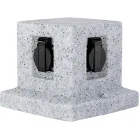 Grafner Gartensteckdose in Steinoptik mit 4 Steckdosen, IP44, 3680W / 16A, eckig, Energiesäule Mehrfachsteckdose Außen Outdoor Stein Optik Außensteckdose 4-fach Granit spitzwassergeschützt Felsen
