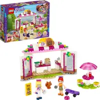 LEGO 41426 Friends Heartlake City Waffelhaus, Spielset mit Eisdiele und Stephanie Minipuppe