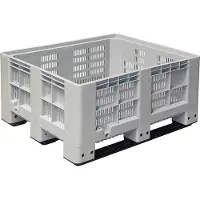 BRB-Lagertechnik Palettenbox mit 3 Kufen, Wände geschlitzt, LxBxH 1200x1000x580 mm