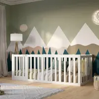 Crazy Pine Kinderbett 140x190 cm – Weiß - Montessori Bodenbett mit Hohem Rausfallschutz 73cm und Öffnbarer Barriere - Crazy John