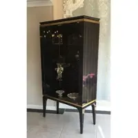 Casa Padrino Luxus Barock Vitrine Schwarz / Gold 102 x 55 x H. 180 cm - Massivholz Vitrinenschrank im Barockstil - Edle Barock Möbel