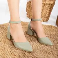Forever & Always Marcelle Pumps mit niedrigem Blockabsatz